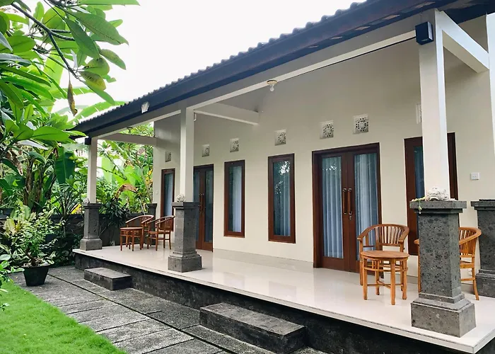 Tressa House Pansiyon Ubud