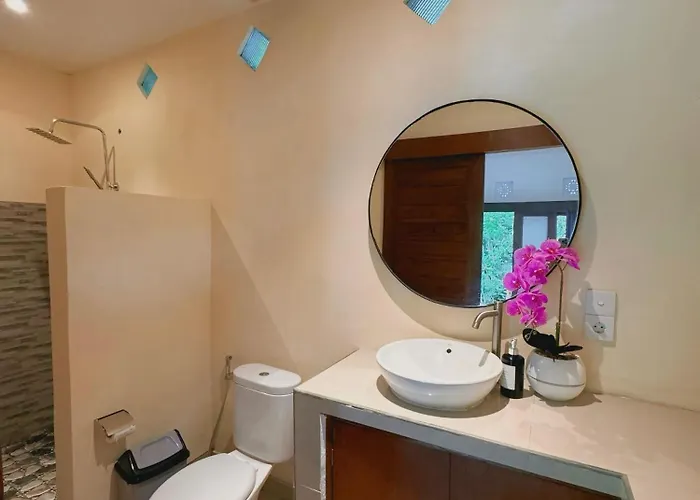 Tressa House Pansiyon Ubud